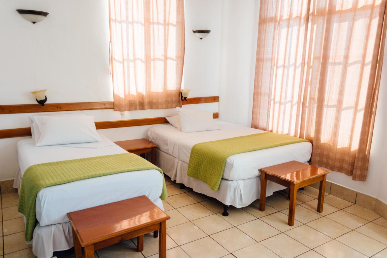 Hotel Casa Amelia Flores Luaran gambar