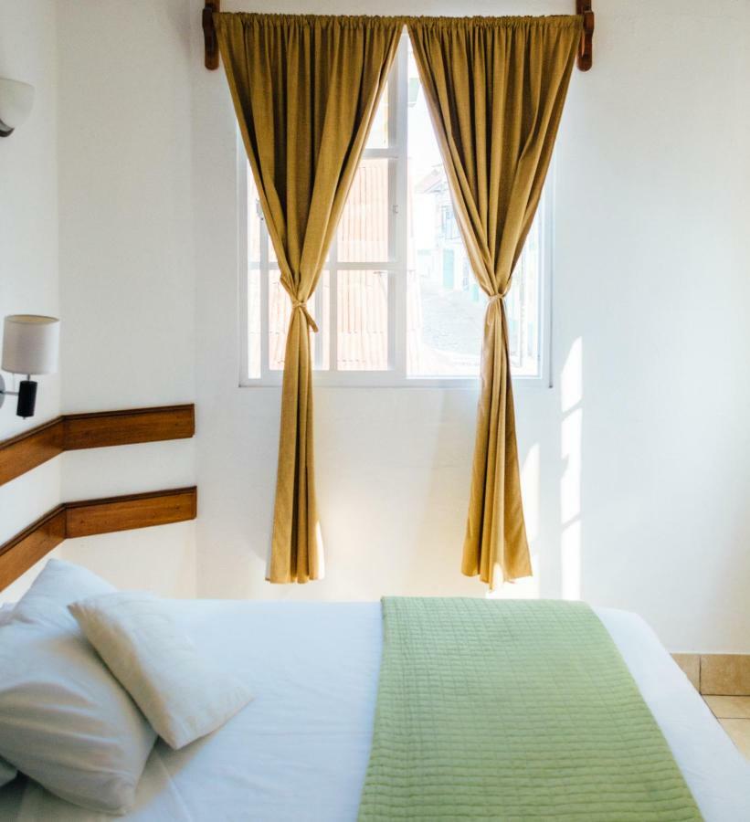 Hotel Casa Amelia Flores Luaran gambar