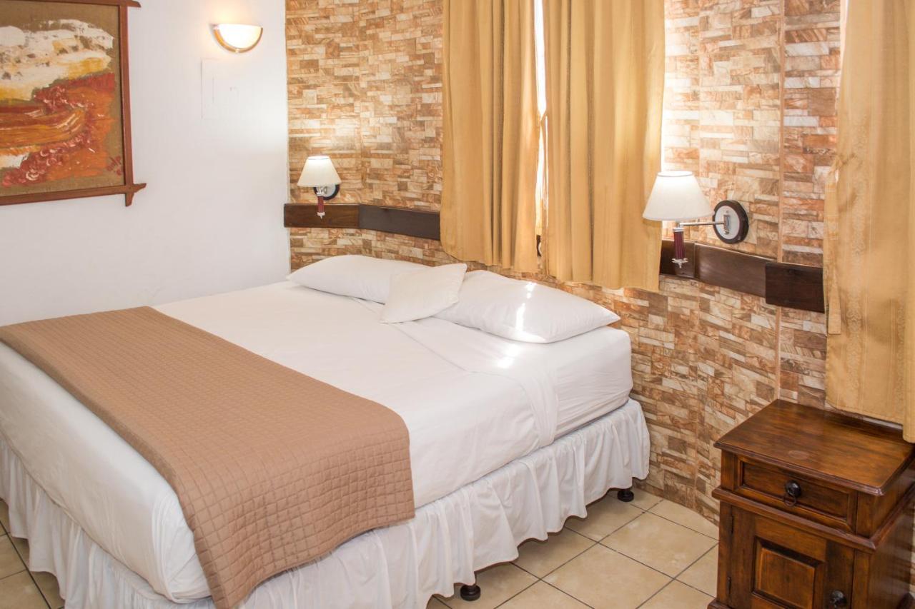 Hotel Casa Amelia Flores Luaran gambar